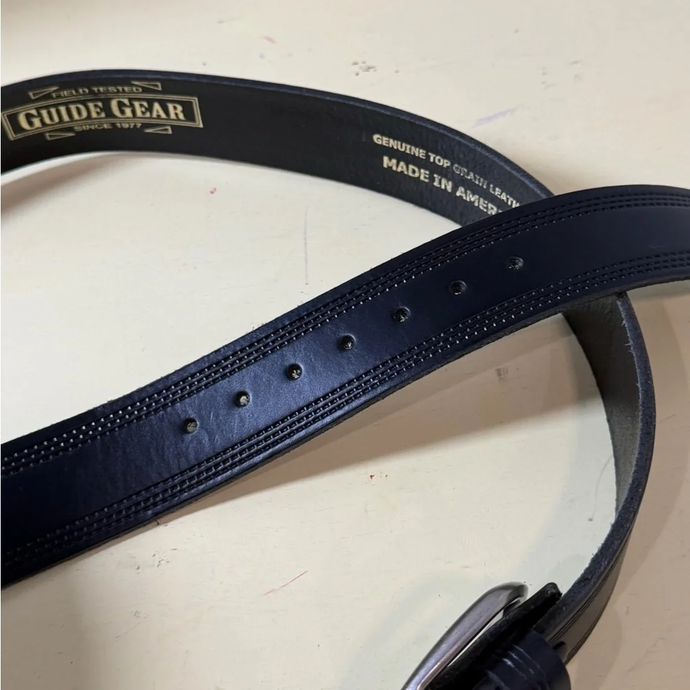 Like New Guide Gear Size 40 Genuine Leather Made in USA Black Belt